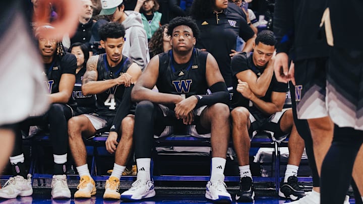 Great Osobor, center, waits to be introduced in pregame. 