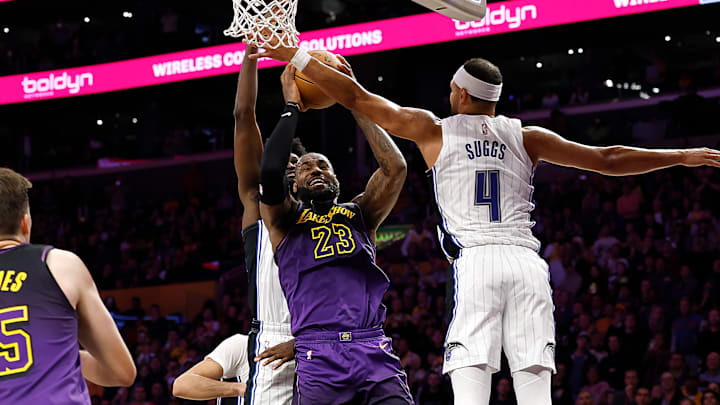 Los Angeles Lakers y Orlando Magic están en puestos de postemporada de NBA