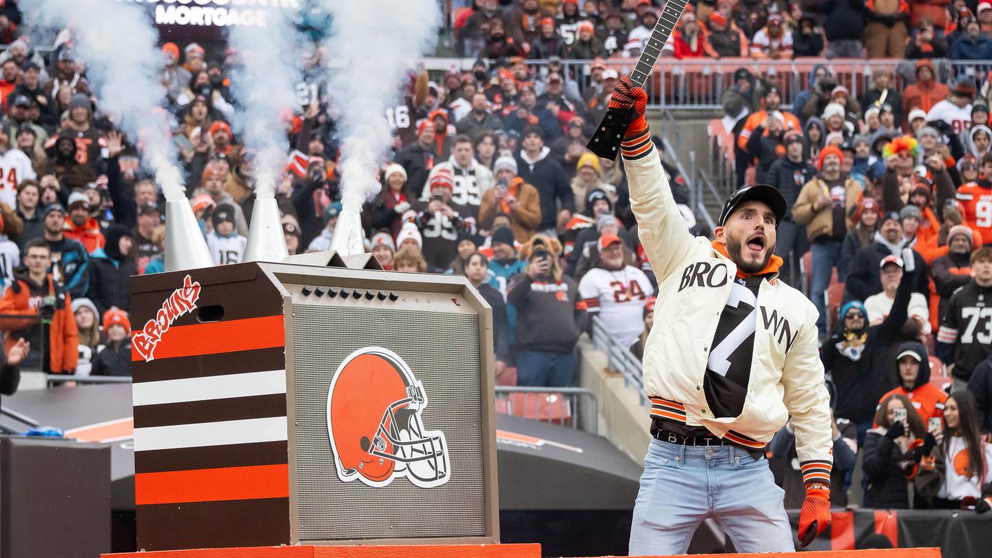 WWE Star And Cleveland Native Johnny Gargano Chimes In On Browns ...