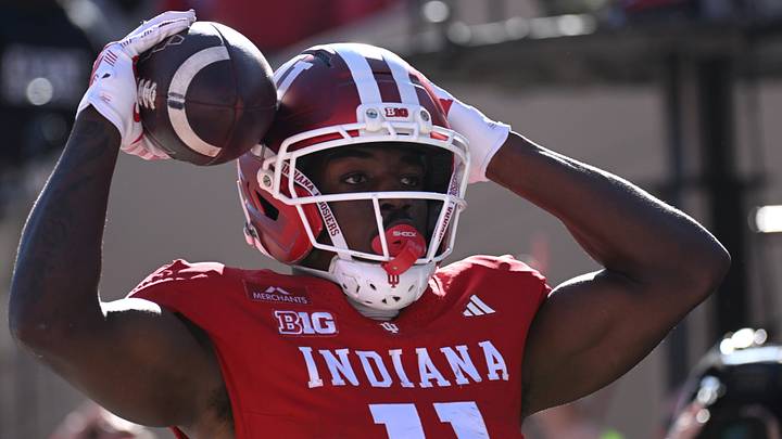 Indiana Hoosiers wide receiver Nick Marsh (11)