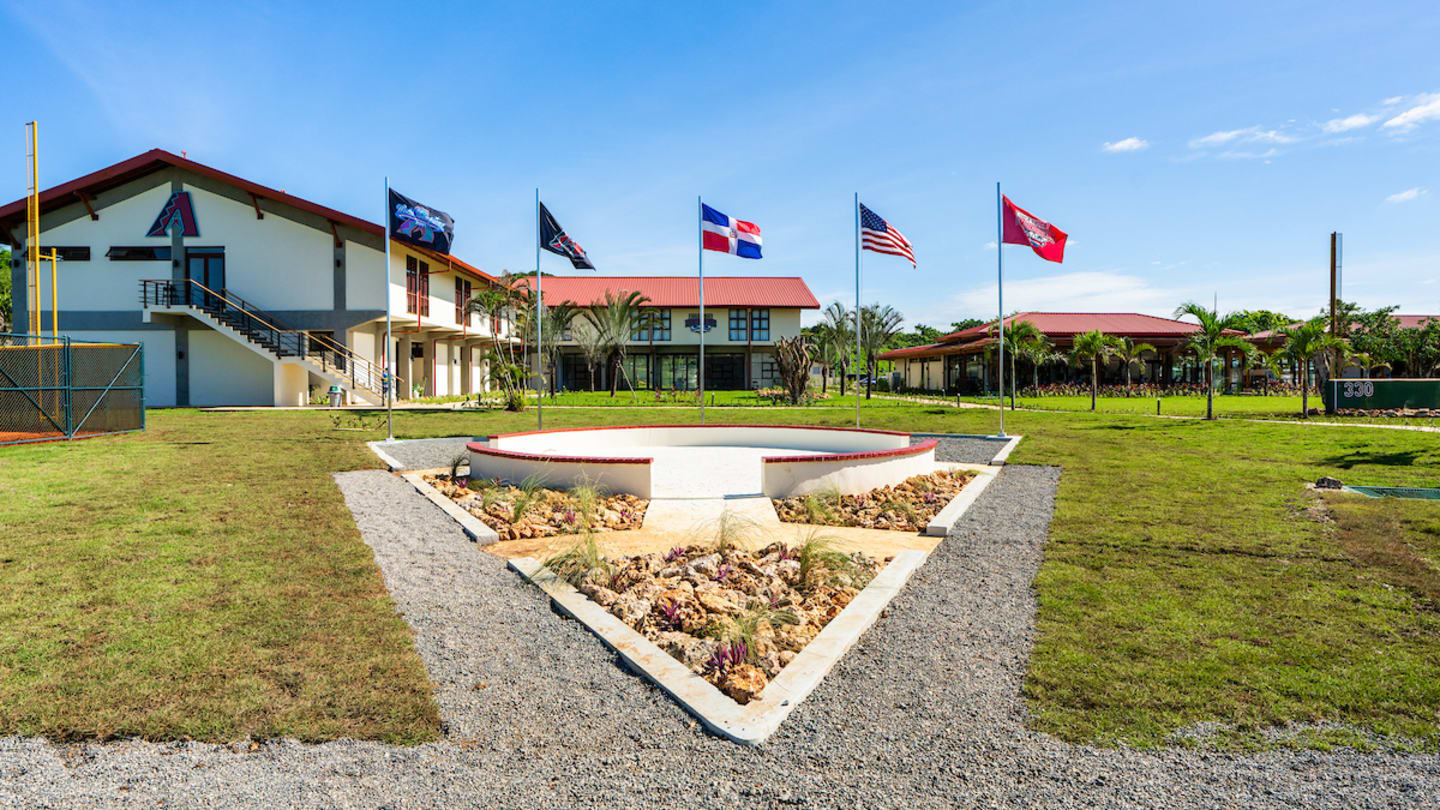 Diamondbacks Celebrate International Graduating Class