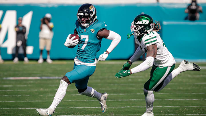 Dec 14, 2025; Jacksonville, Florida, USA;Jacksonville Jaguars wide receiver Brian Thomas Jr. (7) runs after a catch against the New York Jets at EverBank Stadium. Mandatory Credit: Travis Register-Imagn Images Dec 14, 2025; Jacksonville, Florida, USA;Jacksonville Jaguars wide receiver Brian Thomas Jr. (7) runs after a catch against the New York Jets at EverBank Stadium. Mandatory Credit: Travis Register-Imagn Images