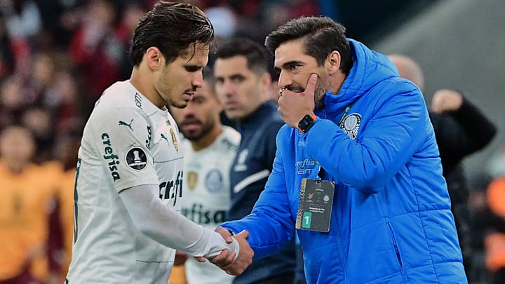 Meia não deve atuar mais em 2022