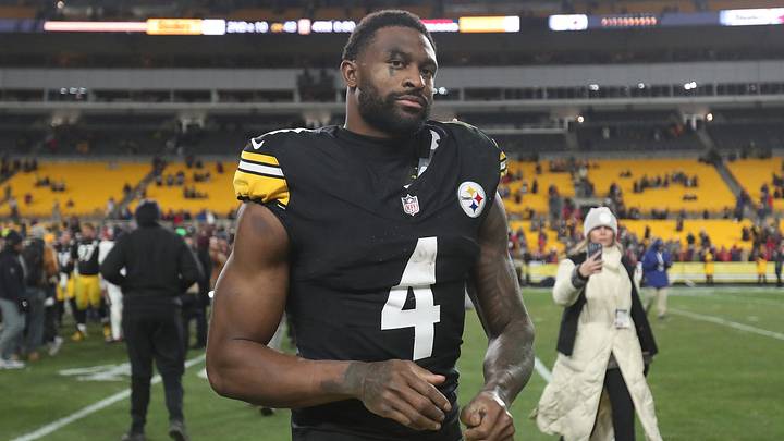 Pittsburgh Steelers wide receiver Dk Metcalf (4) walks off the field after the Steelers fell 30-6 to the Houston Texans during the NFL Wild Card game at Acrisure Stadium in Pittsburgh, PA on January 12, 2026. Pittsburgh Steelers wide receiver Dk Metcalf (4) walks off the field after the Steelers fell 30-6 to the Houston Texans during the NFL Wild Card game at Acrisure Stadium in Pittsburgh, PA on January 12, 2026.