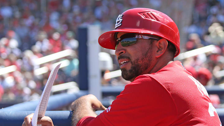 Oliver Marmol fungió como coach de banco en este 2021