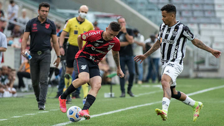 É tudo ou nada. Atlético-MG e Athletico-PR se enfrentam pelo jogo de ida da final da Copa do Brasil. 