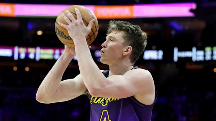 Los Angeles Lakers v Philadelphia 76ers
