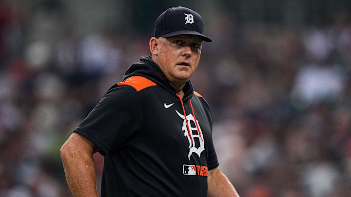 Detroit Tigers manager A.J. Hinch (14) walks off the field after a pitching change against Minnesota Twins during the eighth inning at Comerica Park in Detroit in Monday, August 4, 2025. Detroit Tigers manager A.J. Hinch (14) walks off the field after a pitching change against Minnesota Twins during the eighth inning at Comerica Park in Detroit in Monday, August 4, 2025.