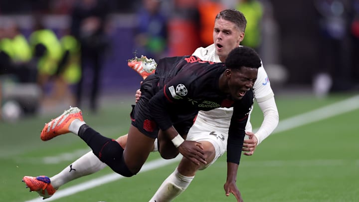 Axel Tape fehlt Bayer 04 länger