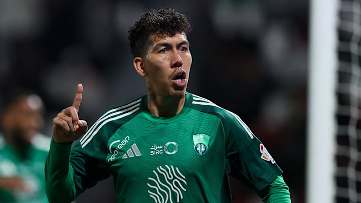 Roberto Firmino não deve retornar ao Brasil em 2025