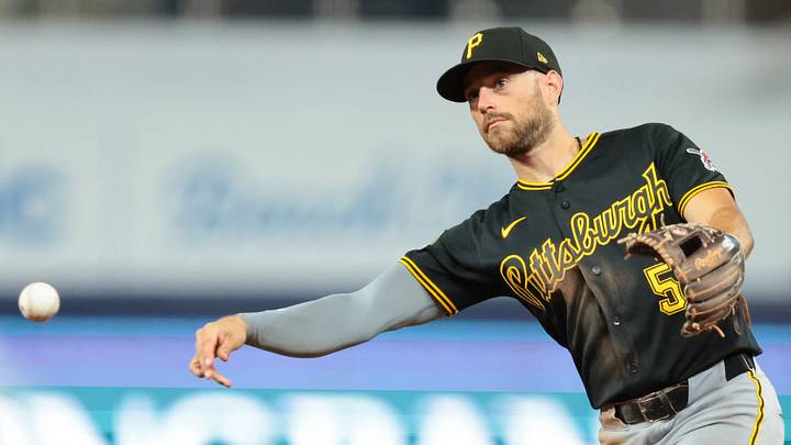 Aug 12, 2026; Miami, Florida, USA; Pittsburgh Pirates second baseman Brandon Lowe (5) throws to first base to retire Miami Marlins center fielder Jakob Marsee (not pictured) during the fourth inning at loanDepot Park. Mandatory Credit: Sam Navarro-Imagn Images Aug 12, 2026; Miami, Florida, USA; Pittsburgh Pirates second baseman Brandon Lowe (5) throws to first base to retire Miami Marlins center fielder Jakob Marsee (not pictured) during the fourth inning at loanDepot Park. Mandatory Credit: Sam Navarro-Imagn Images