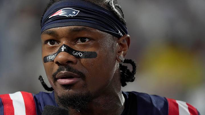 New England Patriots wide receiver Stefon Diggs New England Patriots wide receiver Stefon Diggs