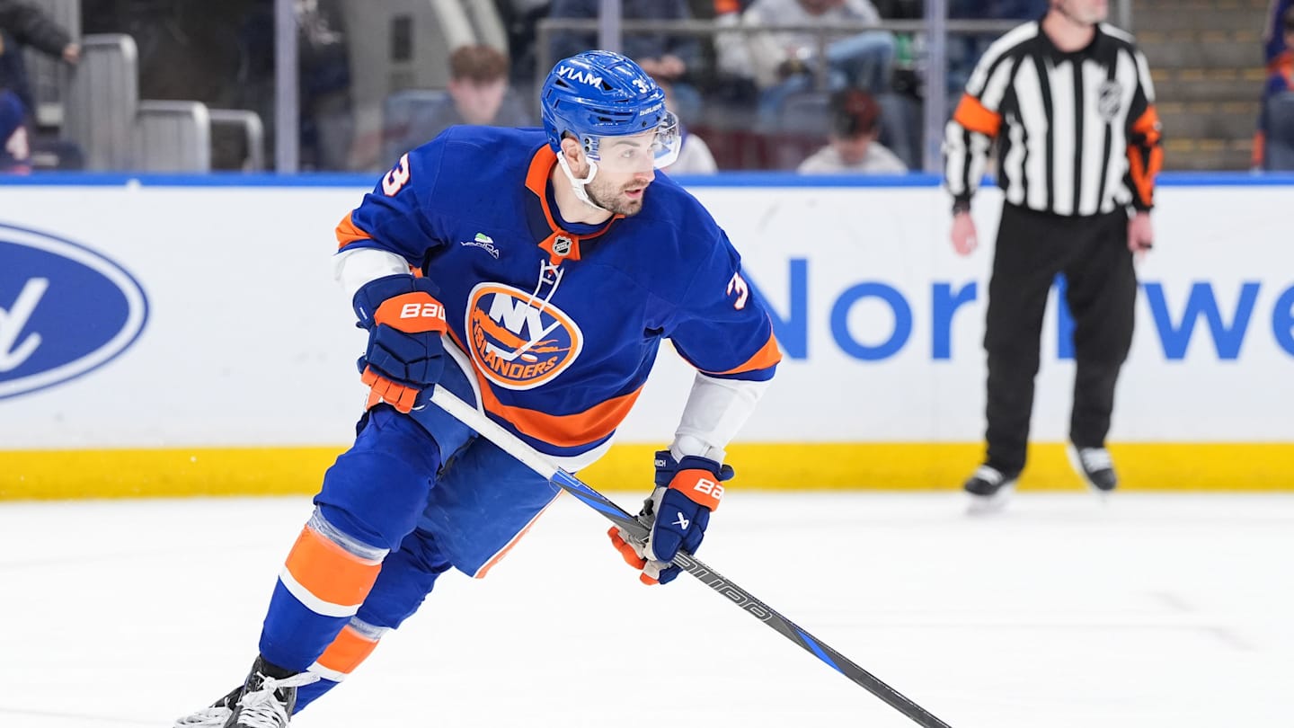 Adam Pelech reflects on his strong and healthy season on the NY Islanders blue line