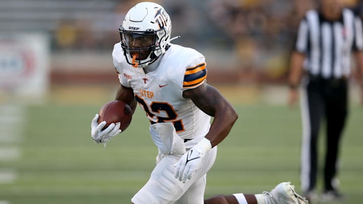 UTEP Miners running back Ronald Awatt (22)