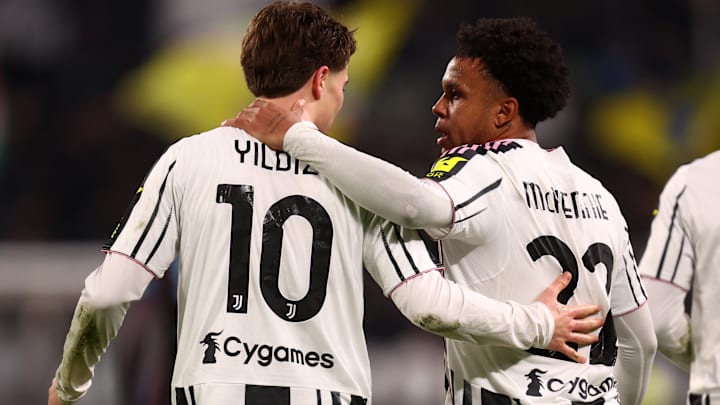 Kenan Yildiz of Juventus Fc  (L) celebrates with Weston...