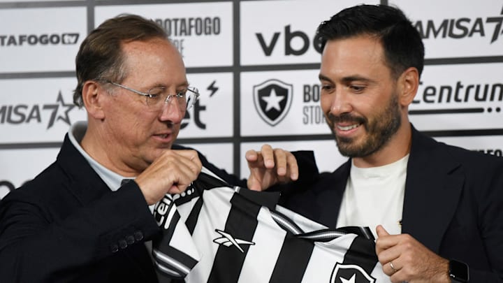 Davide é filho de Carlo Ancelotti, treinador da Seleção Brasileira