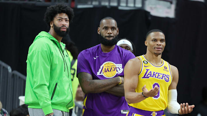 Lakers no han tenido un buen inicio de temporada