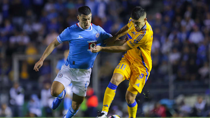 Cruz Azul v Tigres UANL - Torneo Apertura 2024 Liga MX