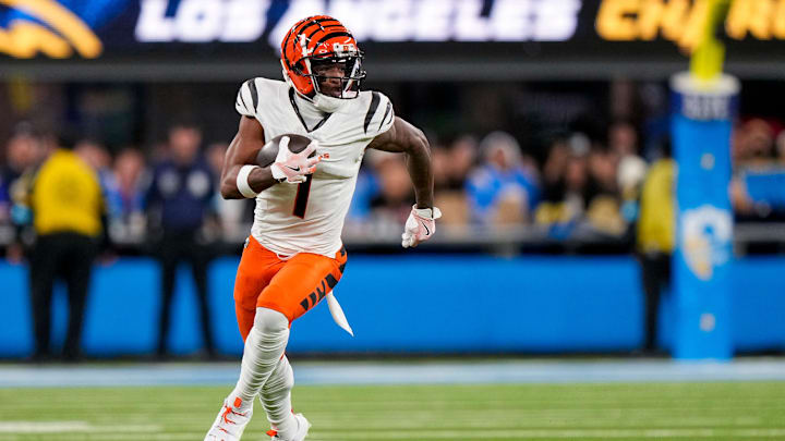 Cincinnati Bengals wide receiver Ja'Marr Chase (1) runs with a catch in the first quarter of the NFL Week 11 game between the Los Angeles Chargers and the Cincinnati Bengals at SoFi Stadium in Inglewood, Calif., on Sunday, Nov. 17, 2024. The Chargers led 24-6 at halftime.