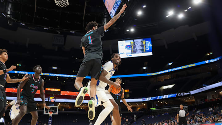 Florida Atlantic transfer big man Devin Williams has heard from numerous teams, including Syracuse basketball.