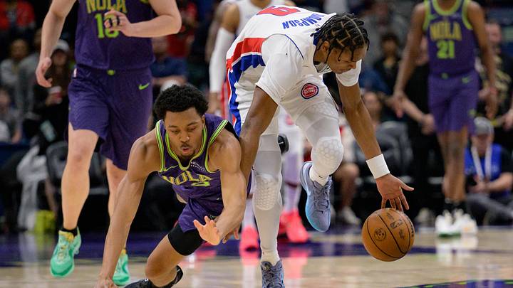 Mar 17, 2025; New Orleans, Louisiana, USA; New Orleans Pelicans guard Trey Murphy III (25) falls after a steal by Detroit Pistons forward Ausar Thompson (9) during the first quarter at Smoothie King Center. Mandatory Credit: Matthew Hinton-Imagn Images Mar 17, 2025; New Orleans, Louisiana, USA; New Orleans Pelicans guard Trey Murphy III (25) falls after a steal by Detroit Pistons forward Ausar Thompson (9) during the first quarter at Smoothie King Center. Mandatory Credit: Matthew Hinton-Imagn Images