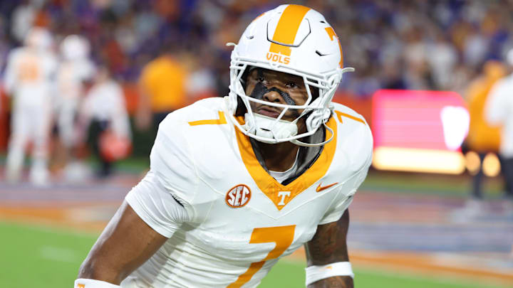 Nov 22, 2025; Gainesville, Florida, USA; Tennessee Volunteers linebacker Arion Carter (7) works out prior to the game against the Florida Gators at Ben Hill Griffin Stadium. Mandatory Credit: Kim Klement Neitzel-Imagn Images Nov 22, 2025; Gainesville, Florida, USA; Tennessee Volunteers linebacker Arion Carter (7) works out prior to the game against the Florida Gators at Ben Hill Griffin Stadium. Mandatory Credit: Kim Klement Neitzel-Imagn Images