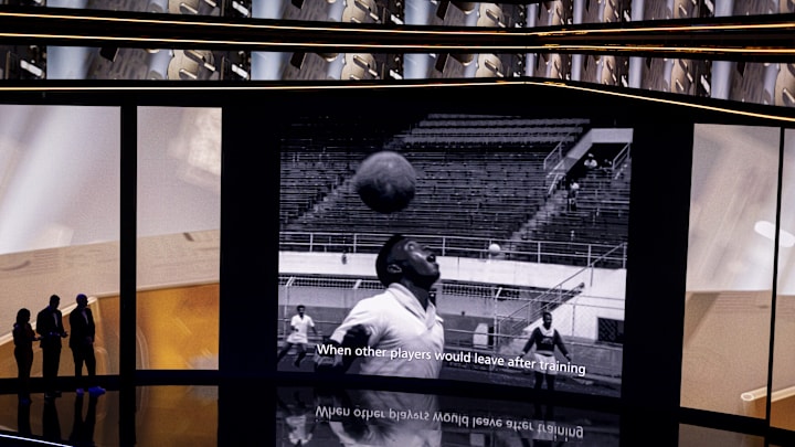 Tributo a Pelé abriu a cerimônia organizada pela FIFA