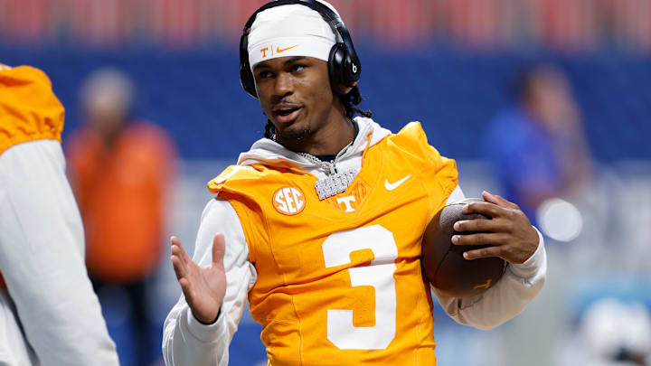 COLLEGE FOOTBALL: AUG 30 AFLAC Kickoff Game Syracuse vs Tennessee COLLEGE FOOTBALL: AUG 30 AFLAC Kickoff Game Syracuse vs Tennessee