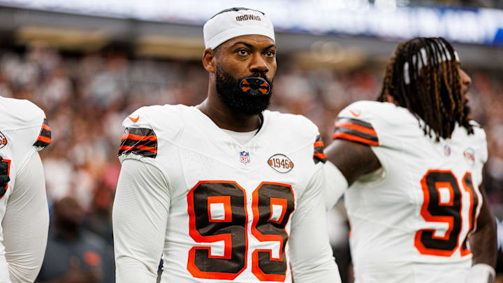 Cleveland Browns v Las Vegas Raiders
