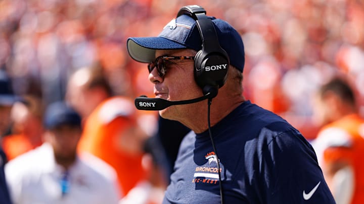 Tennessee Titans v Denver Broncos