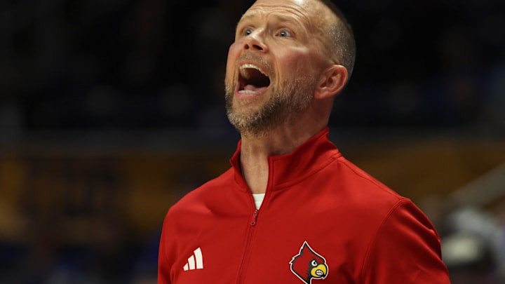 Jan 17, 2026; Pittsburgh, Pennsylvania, USA; Louisville Cardinals head coach Pat Kelsey reacts against the Pittsburgh Panthers during the second half at the Petersen Events Center. Mandatory Credit: Charles LeClaire-Imagn Images