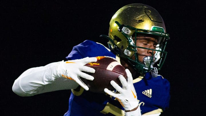 Knoxville Catholic's Tyreek King (7) catches the ball during a football game at Knoxville Catholic on Friday, Nov. 3, 2023.