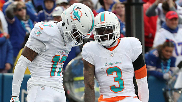 Miami Dolphins v Buffalo Bills