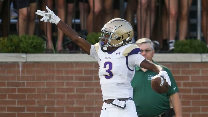 Male's Antonio Harris (3)