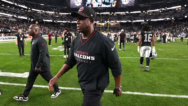 Dec 16, 2024; Paradise, Nevada, USA; Atlanta Falcons coach Raheem Morris leaves the field after the game against the Las Vegas Raiders at Allegiant Stadium. Mandatory Credit: Kirby Lee-Imagn Images