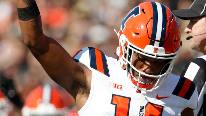 Illinois Fighting Illini defensive back Xavier Scott (14) reacts to a defensive stop during the NCAA football game against the Purdue Boilermakers, Saturday, Sept. 30, 2023, at Ross-Ade Stadium in West Lafayette, Ind. Illinois Fighting Illini defensive back Xavier Scott (14) reacts to a defensive stop during the NCAA football game against the Purdue Boilermakers, Saturday, Sept. 30, 2023, at Ross-Ade Stadium in West Lafayette, Ind.