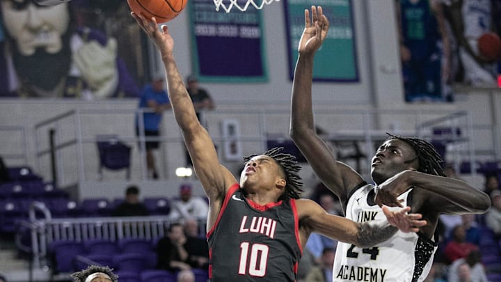 Four-star point guard Nigel James, a Syracuse basketball priority recruit in the 2025 class, is off to a fast start this season.