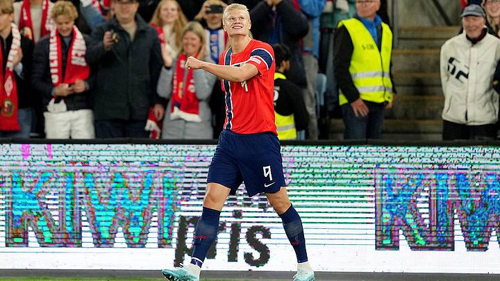 Haaland celebra su segundo gol este jueves en Oslo, en el inicio de la Nations League de UEFA. Haaland celebra su segundo gol este jueves en Oslo, en el inicio de la Nations League de UEFA.