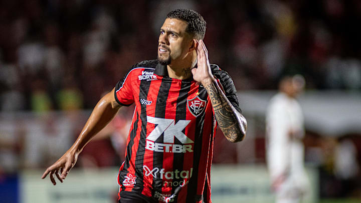 Wellington Rato é o camisa 10 do Vitória