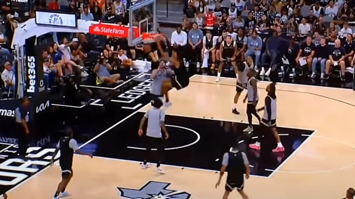 Victor Wembanyama already has a great highlight from NBA training camp. 