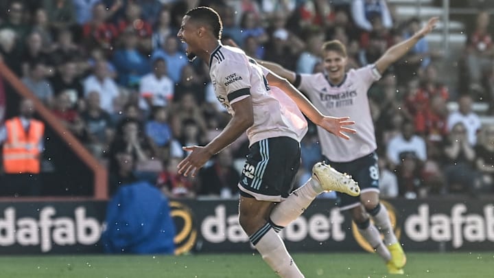 Le premier but de William Saliba avec Arsenal$