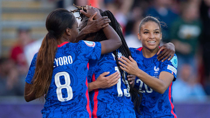 La France assure la première place de son groupe