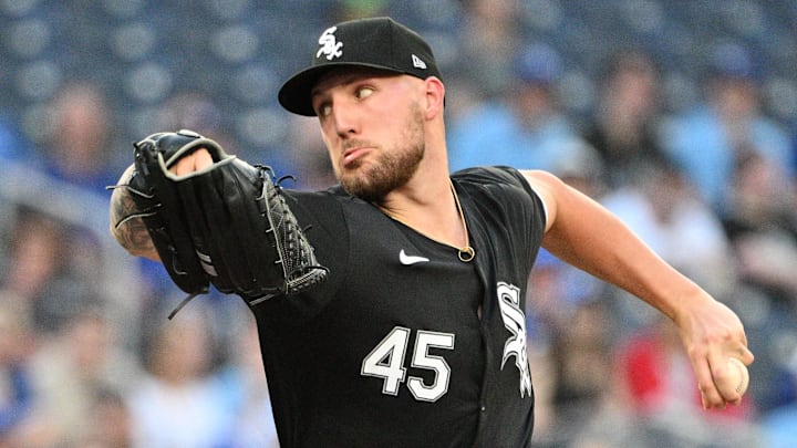 May 21, 2024; Toronto, Ontario, CAN;  Chicago White Sox starting pitcher Garrett Crochet (45) delivers a pitch against the Toronto Blue Jays in the second inning at Rogers Centre. Mandatory Credit: Dan Hamilton-Imagn Images