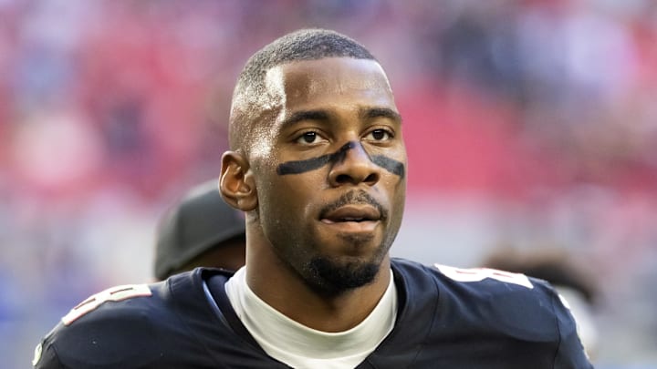 Dec 21, 2025; Glendale, Arizona, USA; Atlanta Falcons tight end Kyle Pitts Sr. (8) against the Arizona Cardinals at State Farm Stadium. Mandatory Credit: Mark J. Rebilas-Imagn Images