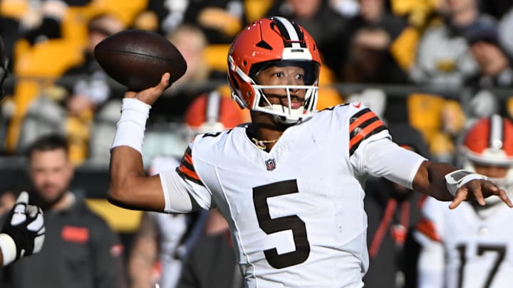 Dec 8, 2024; Pittsburgh, Pennsylvania, USA; Cleveland Browns quarterback Jameis Winston (5) throws a 35-yard touchdown pass against the Pittsburgh Steelers during the first quarter at Acrisure Stadium. Mandatory Credit: Barry Reeger-Imagn Images