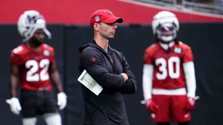 Arizona Cardinals head coach Jonathan Gannon during training camp.