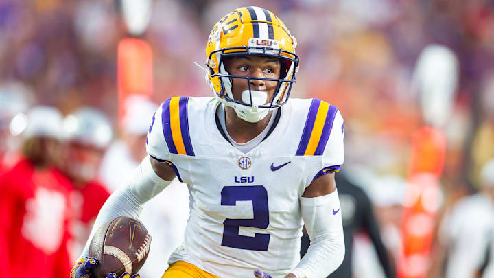 LSU football star Kyren Lacy died of a self-inflicted gunshot wound in the moments after being pursued by police, authorities believe.