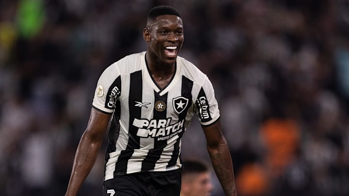 Luiz Henrique é uma das novidades na Seleção