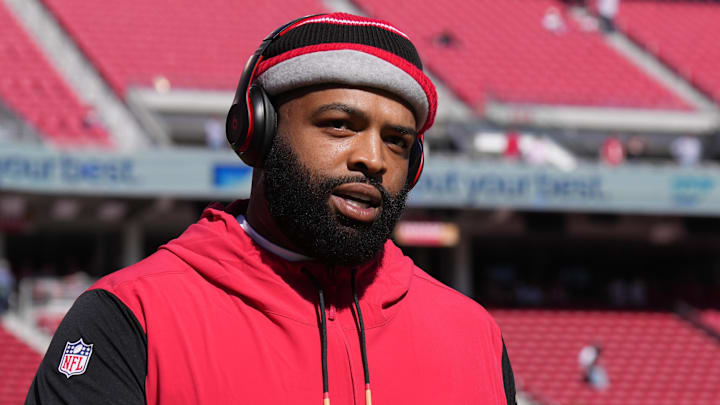 Sep 9, 2024; Santa Clara, California, USA; San Francisco 49ers offensive tackle Trent Williams (71) before the game against the New York Jets at Levi's Stadium. Mandatory Credit: Darren Yamashita-Imagn Images Sep 9, 2024; Santa Clara, California, USA; San Francisco 49ers offensive tackle Trent Williams (71) before the game against the New York Jets at Levi's Stadium. Mandatory Credit: Darren Yamashita-Imagn Images