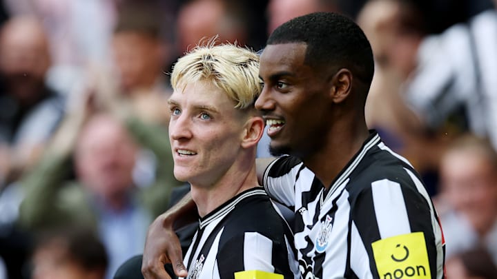 Newcastle United v Liverpool FC - Premier League Newcastle United v Liverpool FC - Premier League